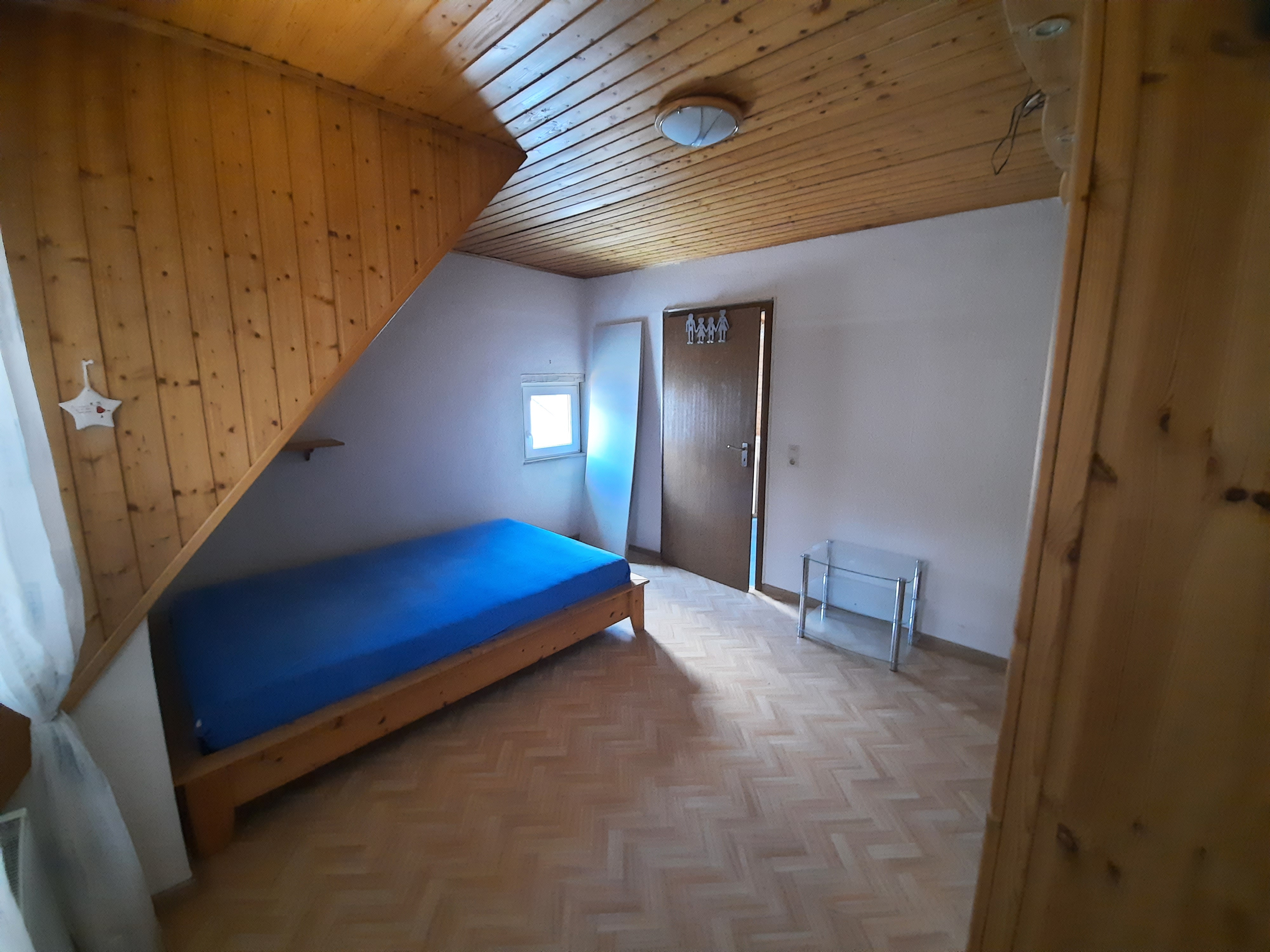 Schlafzimmer DG