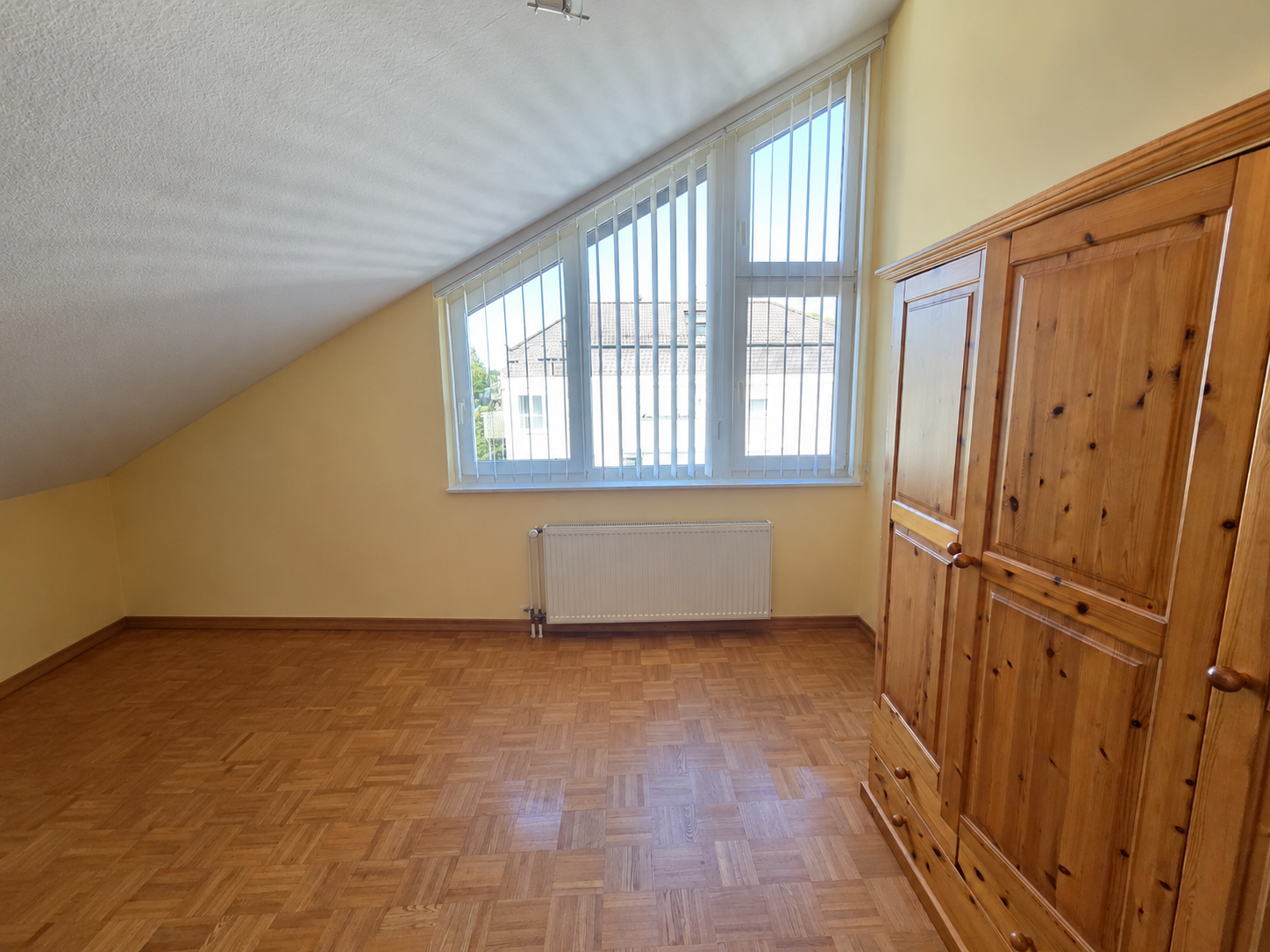 Schlafzimmer / Büro