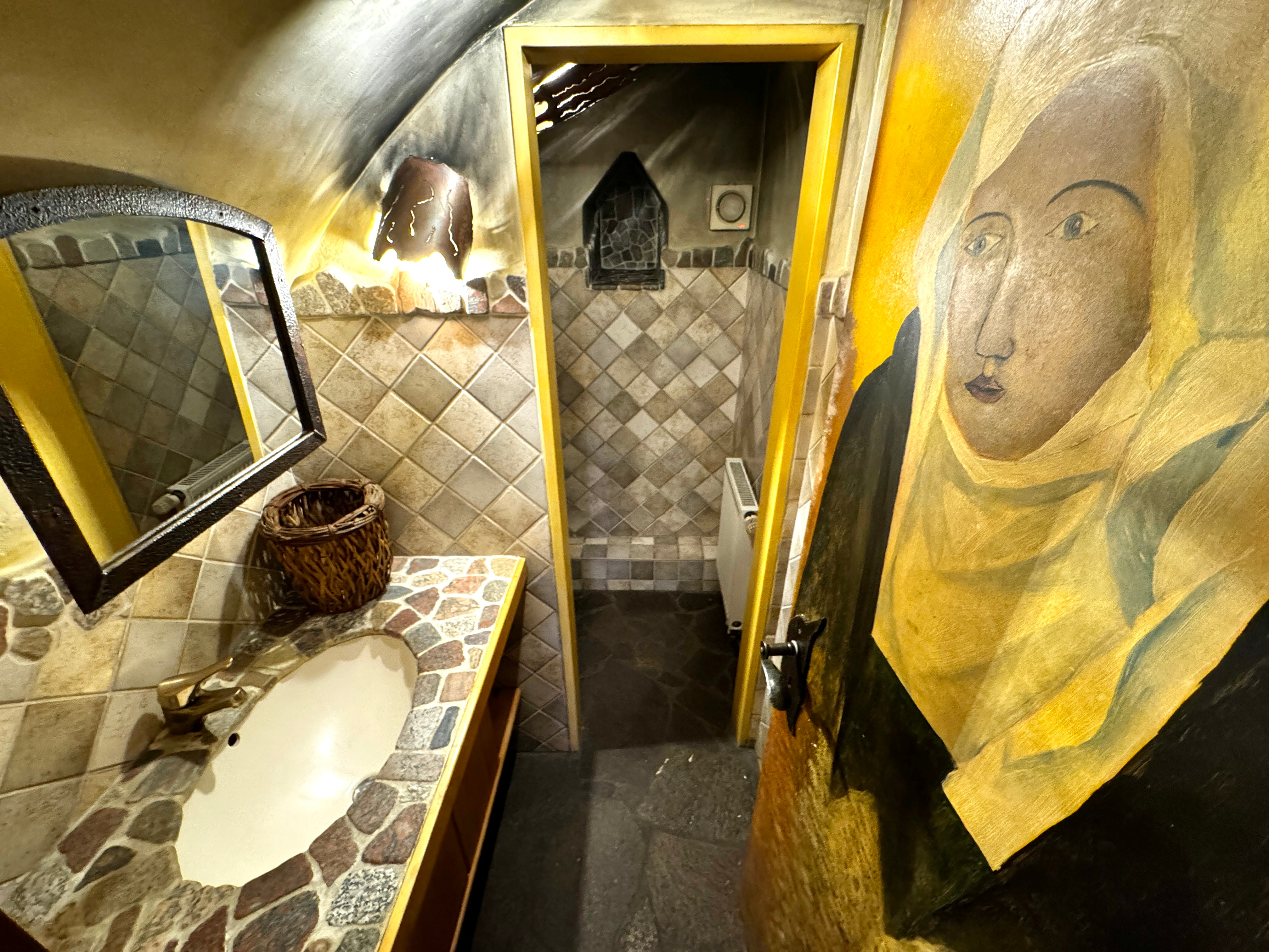 Toiletten Gewölbekeller