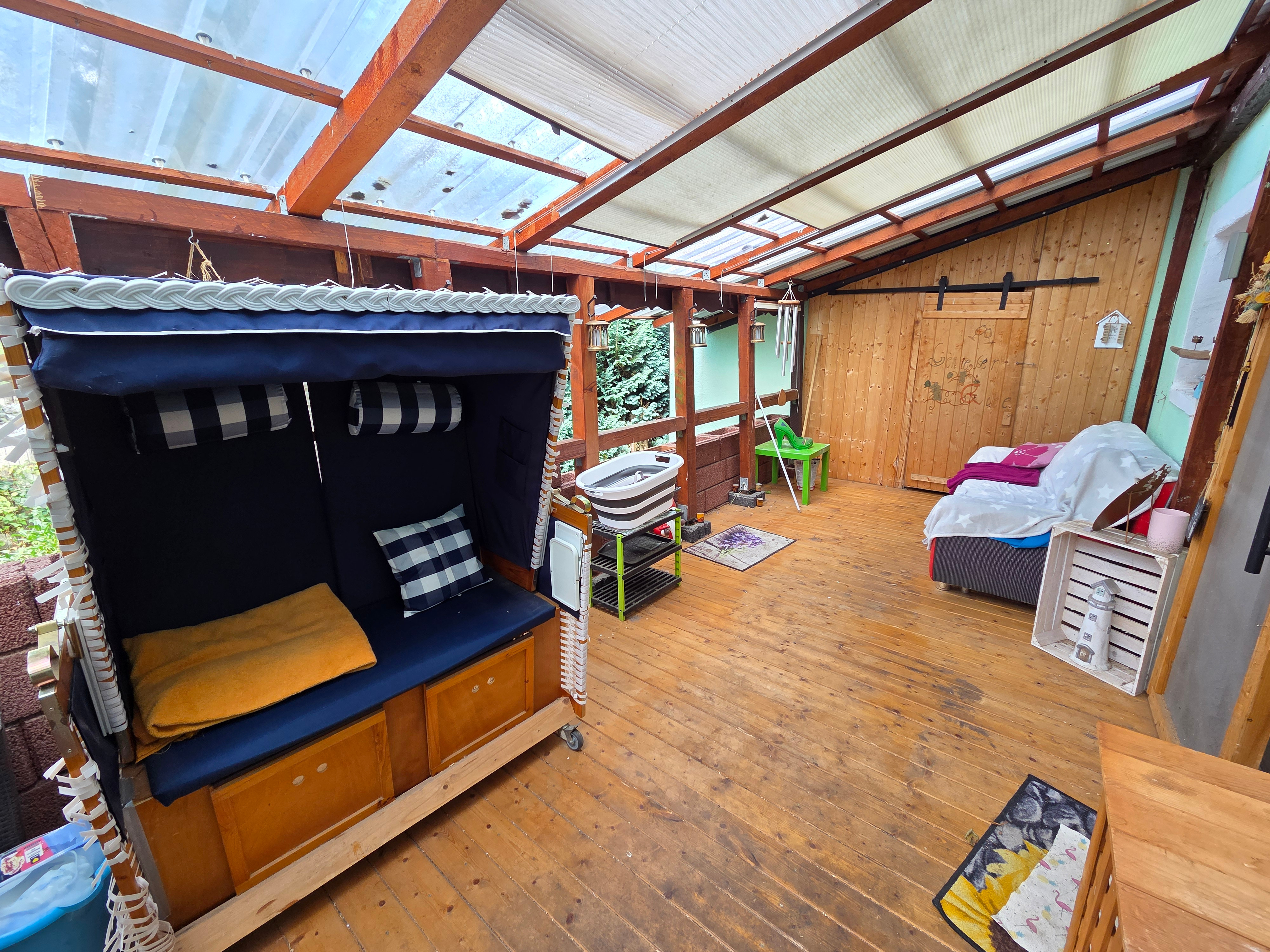 überdachte Terrasse