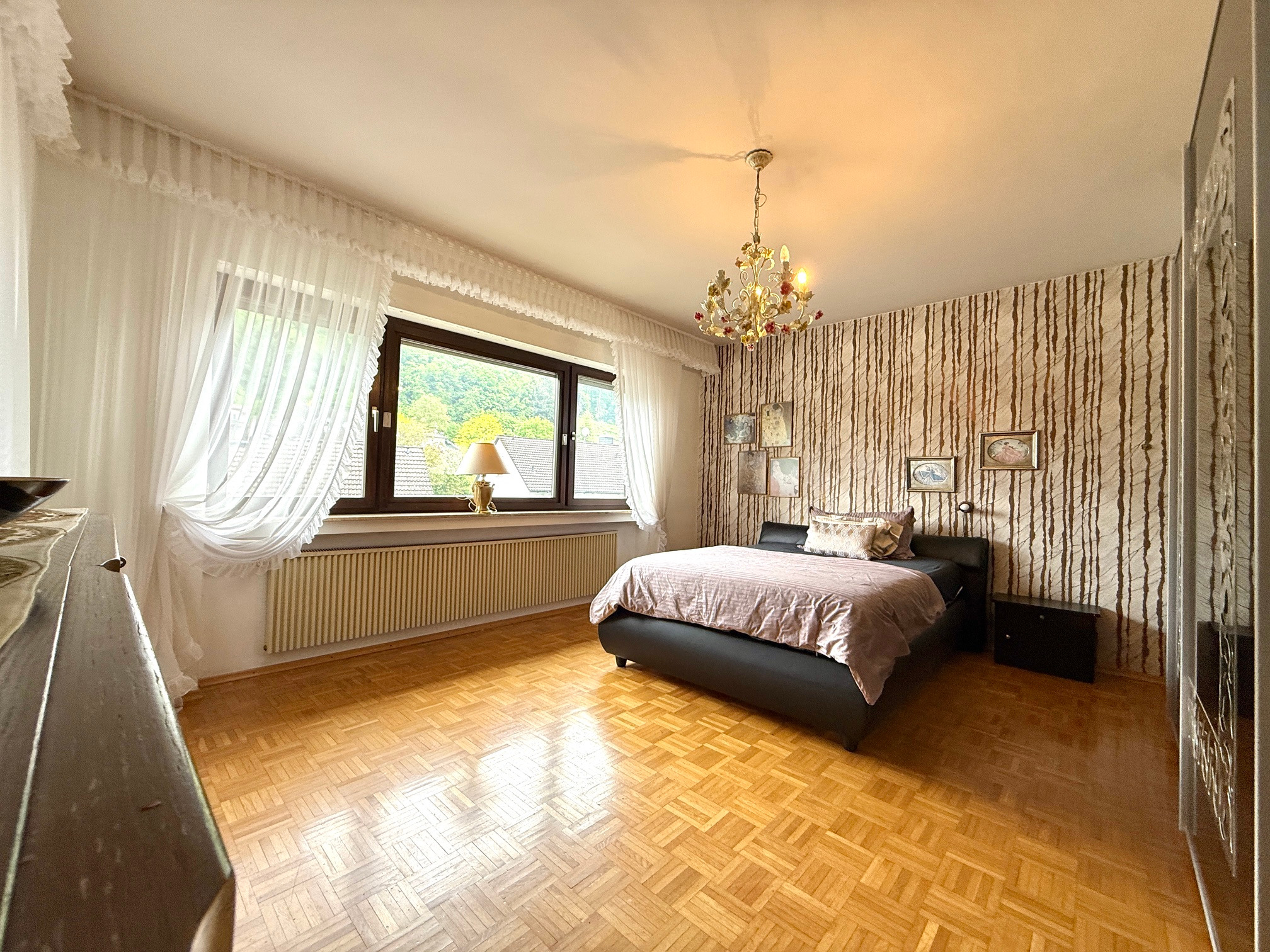 Schlafzimmer im EG