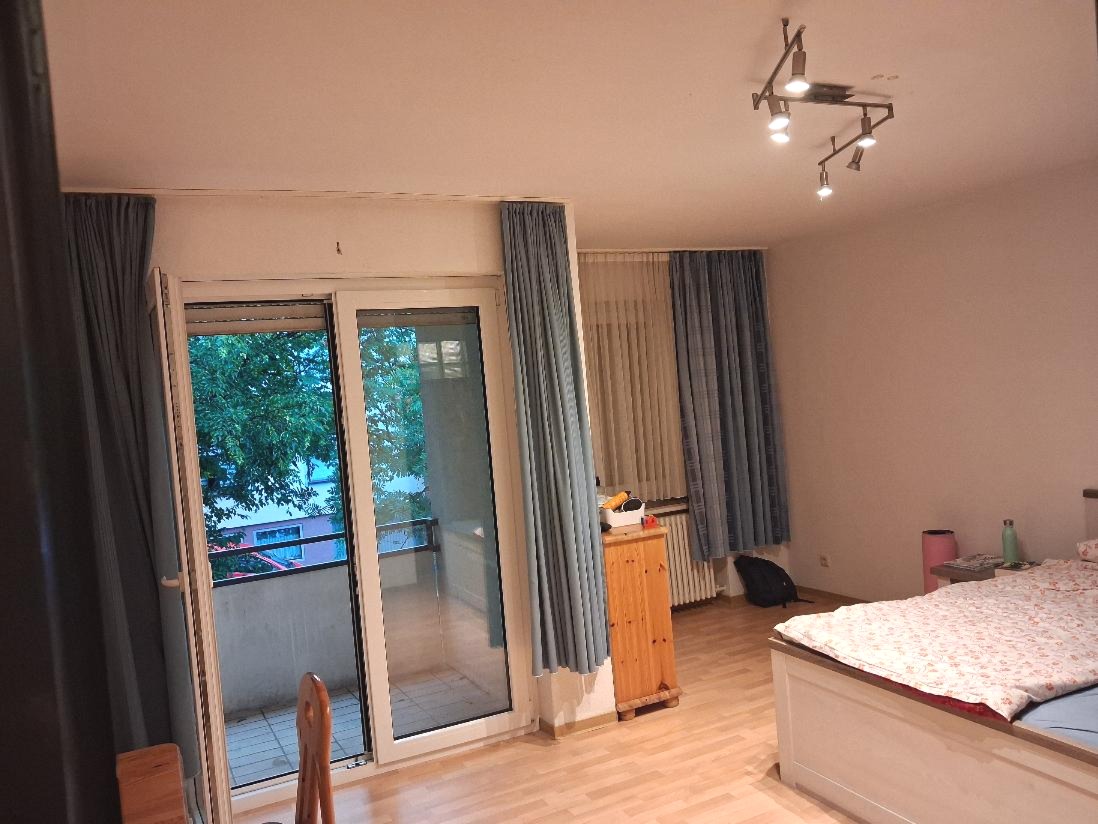 Wohn-/ Schlafzimmer