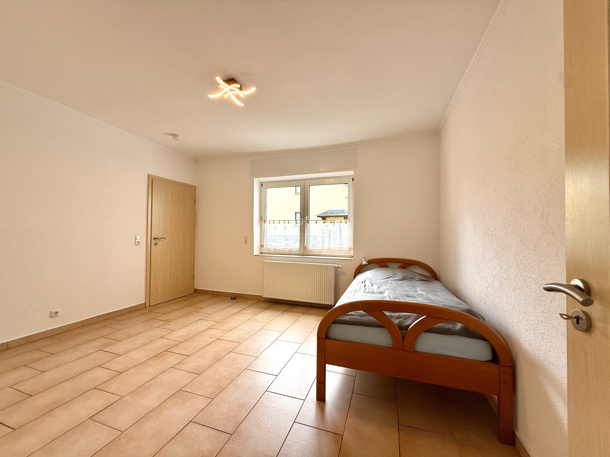 Gästezimmer o. Büro EG
