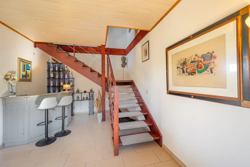 gemütliche Getränke-Bar