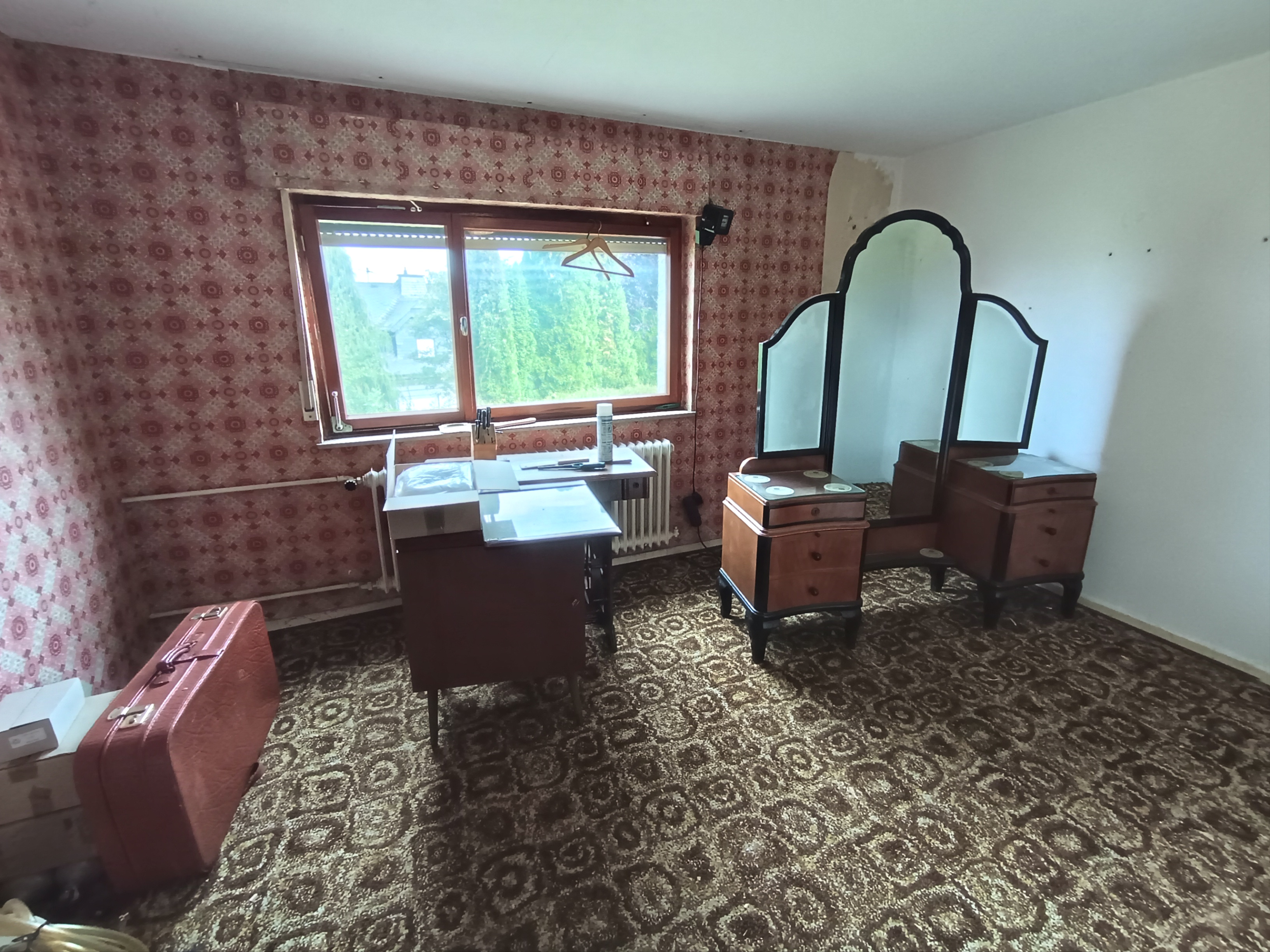 Zimmer 2, Keller