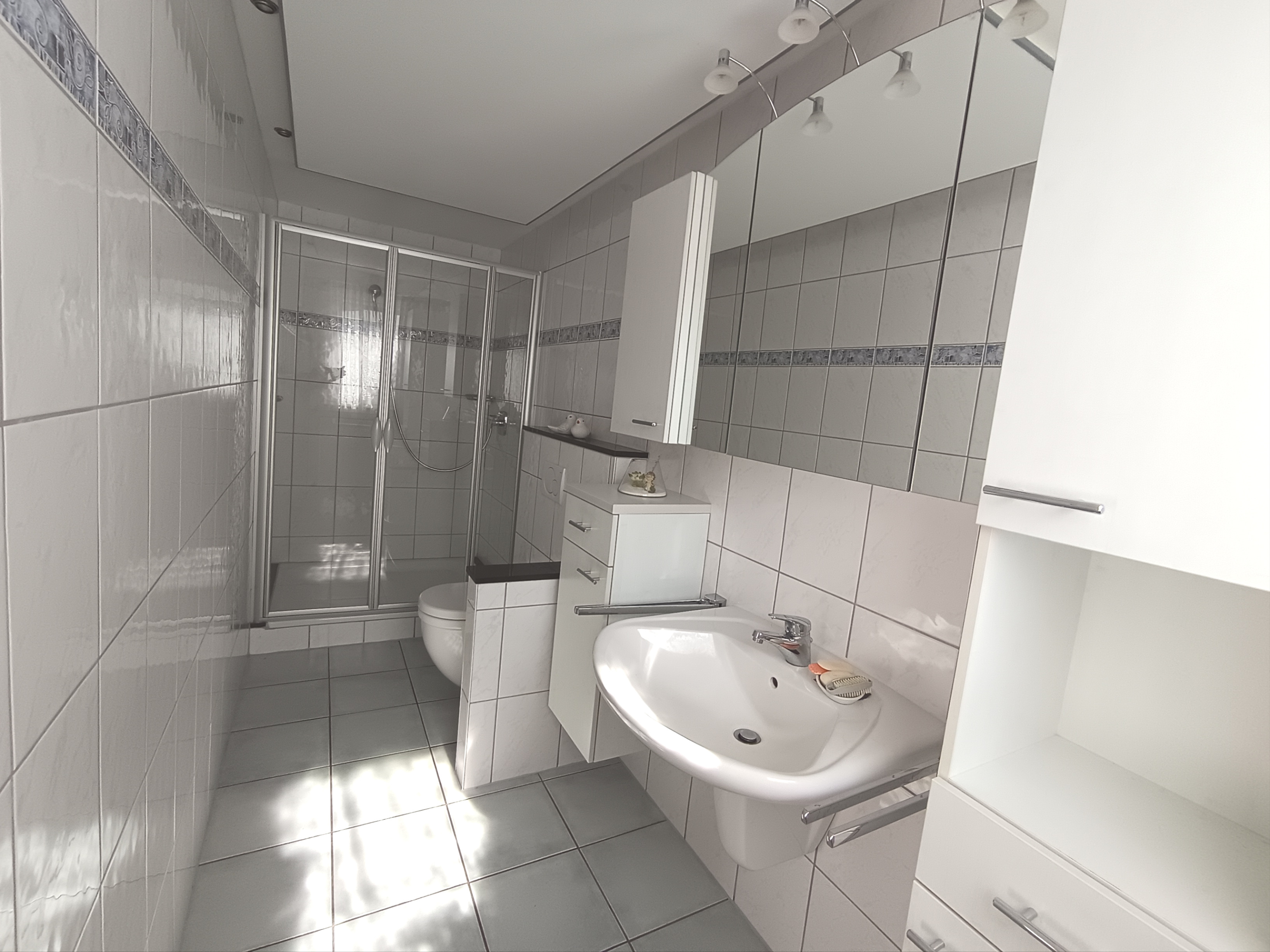 Badezimmer EG