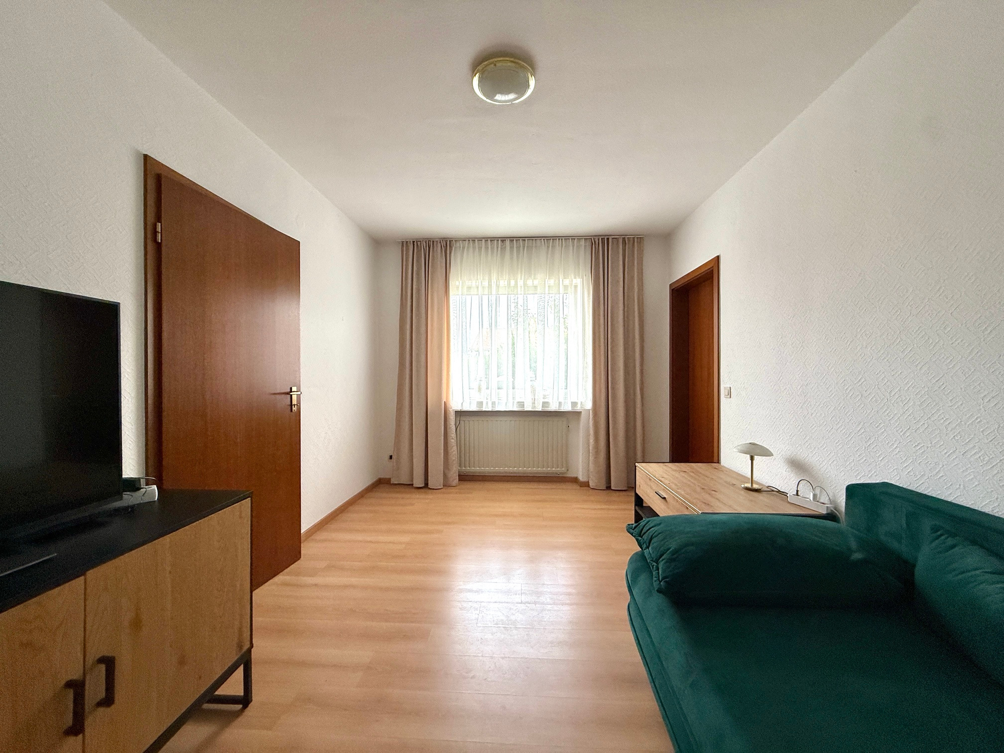 Wohnzimmer Einliegerwohnung.. (1)