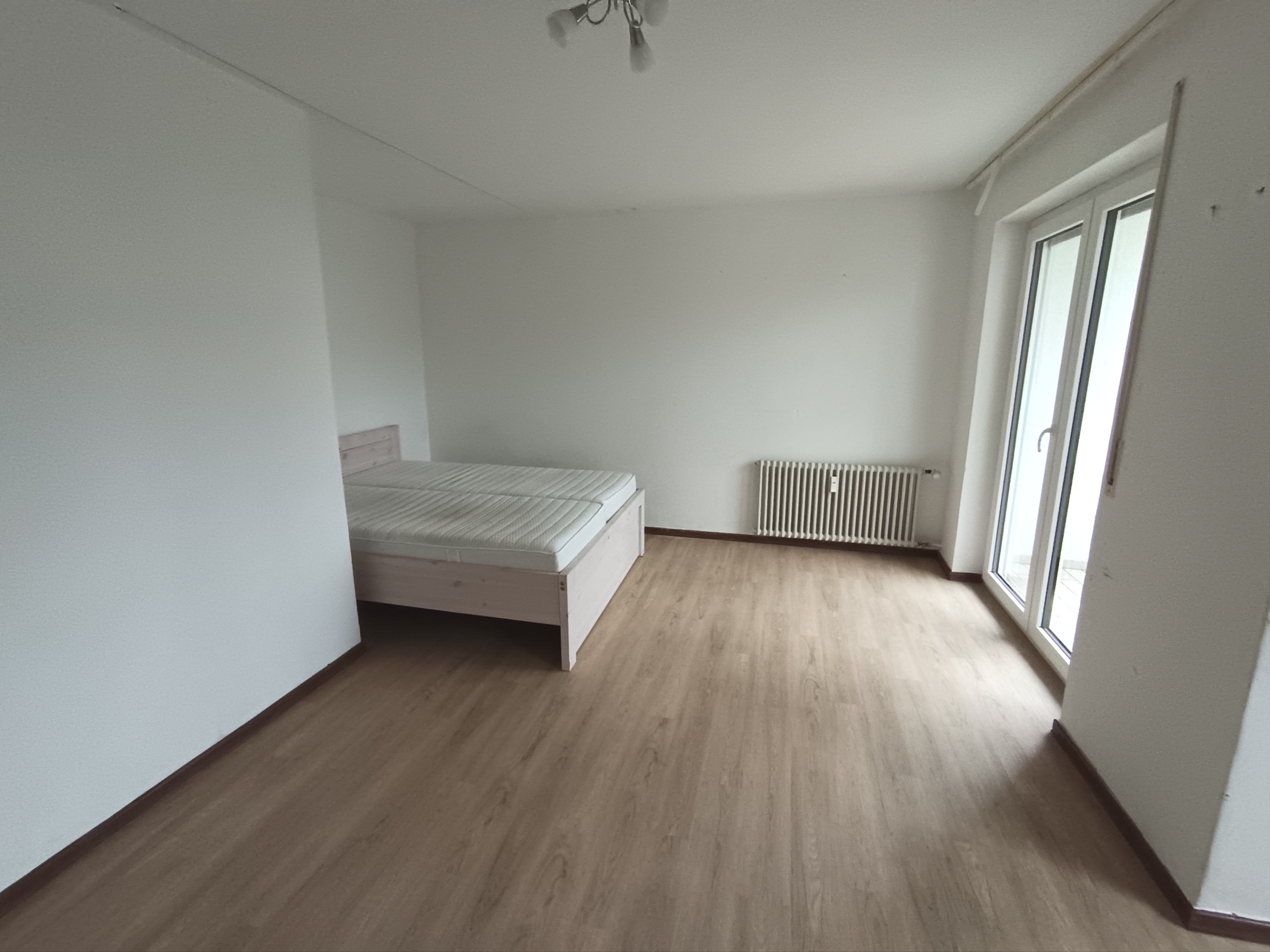 Wohn-/ Schlafzimmer
