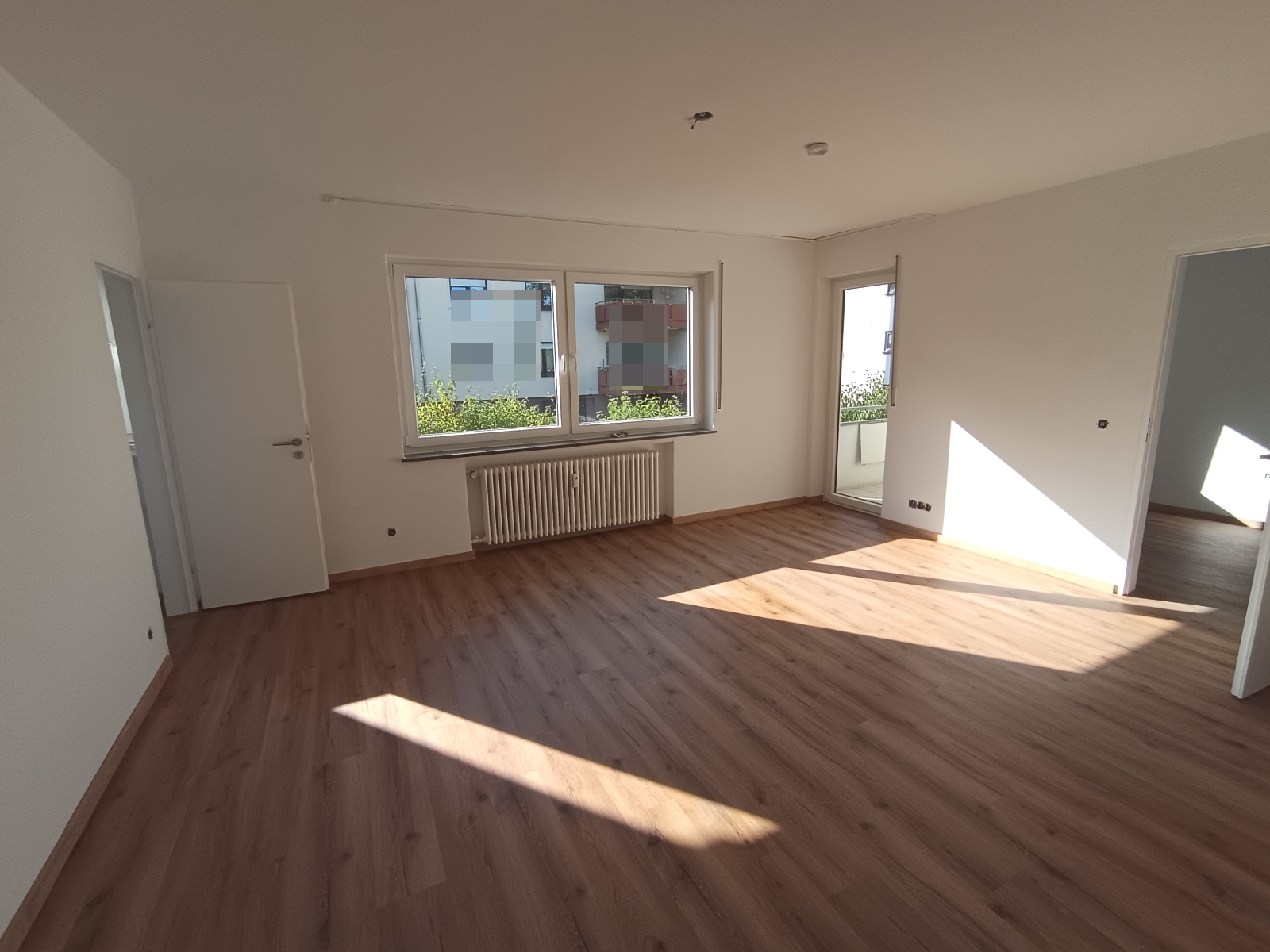 Wohn-/ Esszimmer