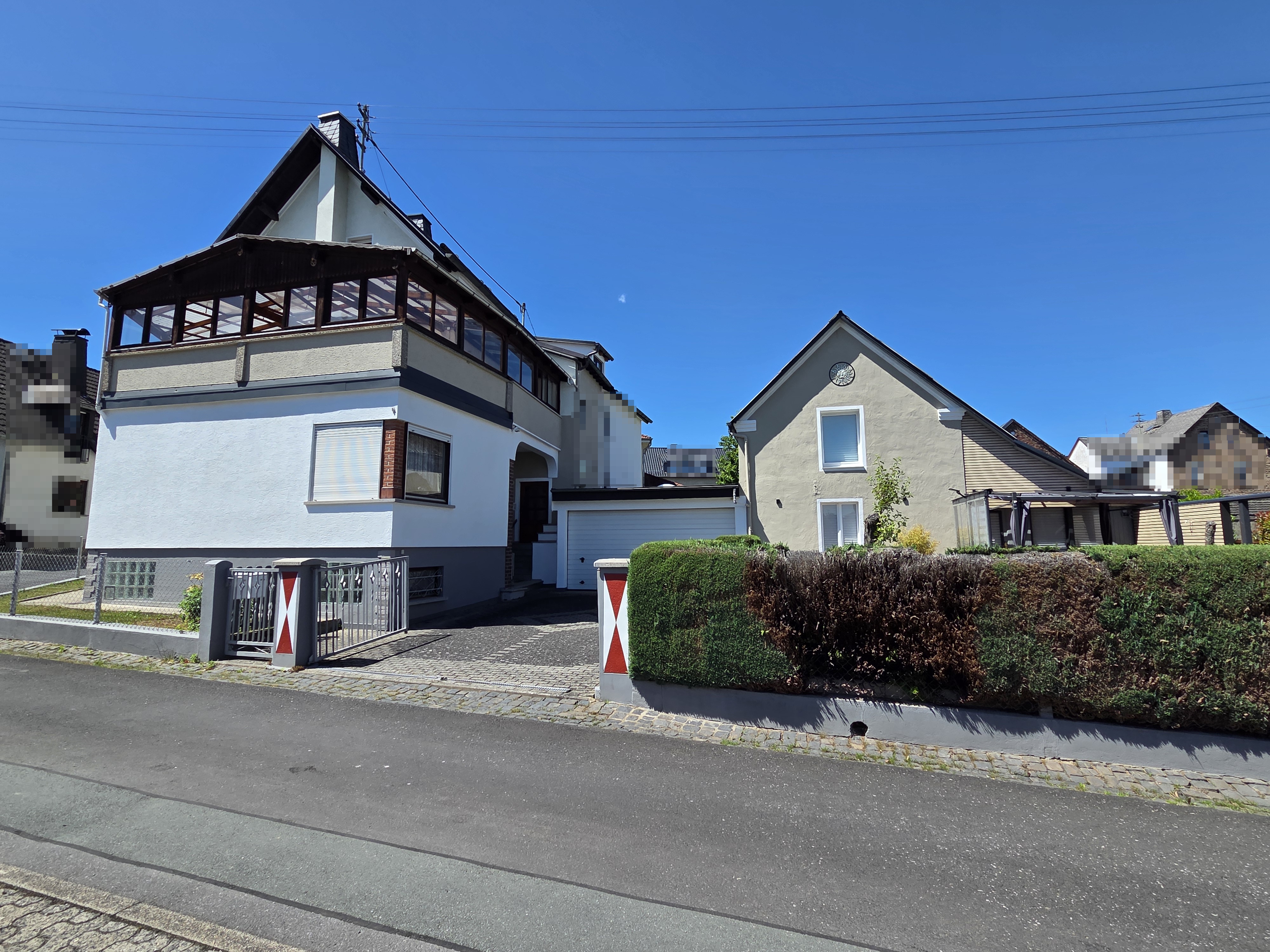 Straßenansicht 2