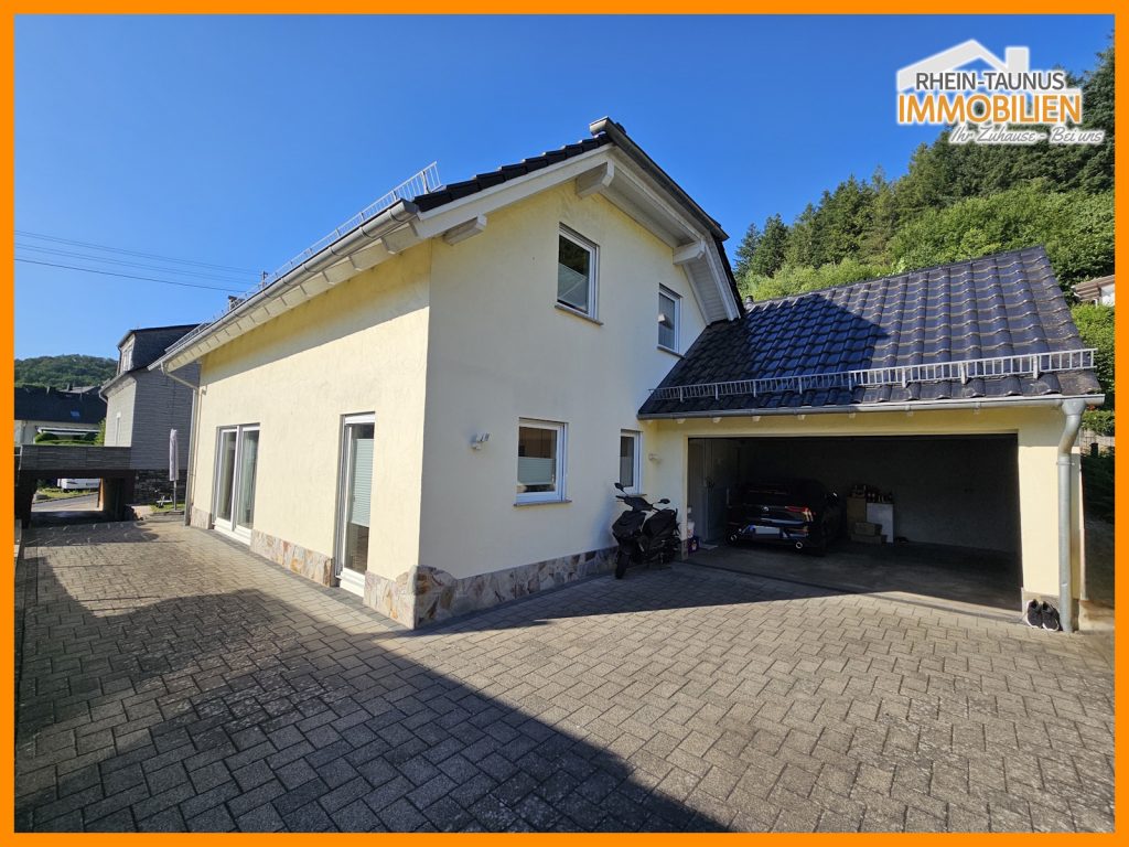 Familienfreundliches Einfamilienhaus in Arzbach!