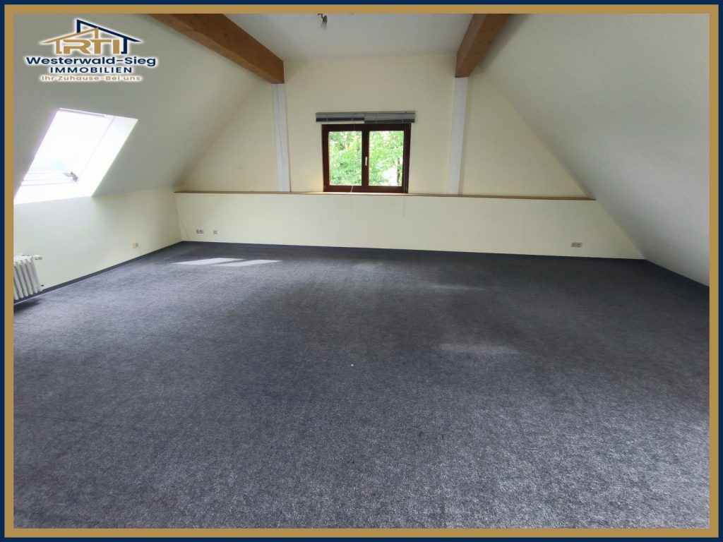 Bürofläche mit ca. 90 m² in Hachenburg zu vermieten!