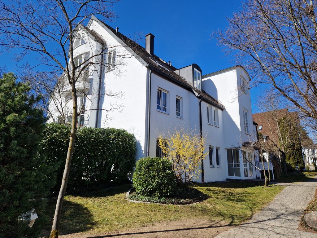 Helle 3-Zimmer-Wohnung mit Loggia in ruhiger Lage!