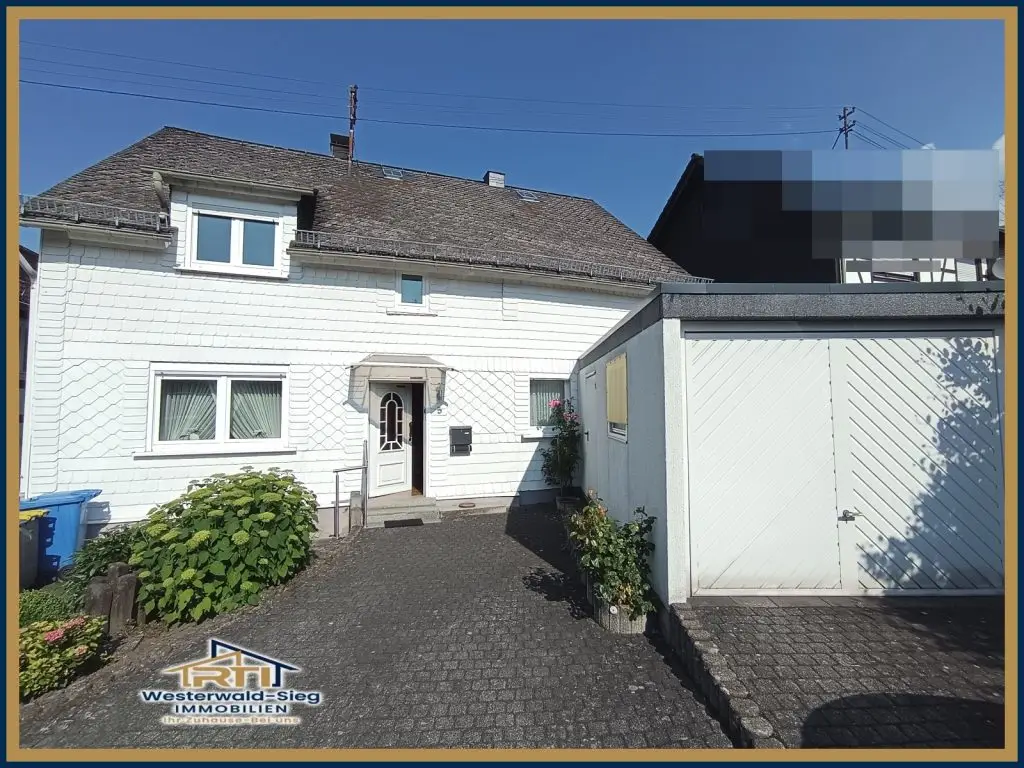 Solides und gepflegtes Wohnhaus mit viel Platz in Rosenheim!